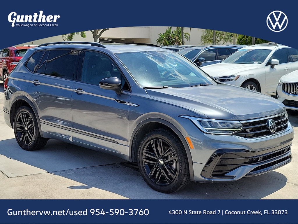 Used 2022 Volkswagen Tiguan SE R-Line Black Edition w/Panoramic Sunroof 2.0T SE R-Line Black FWD