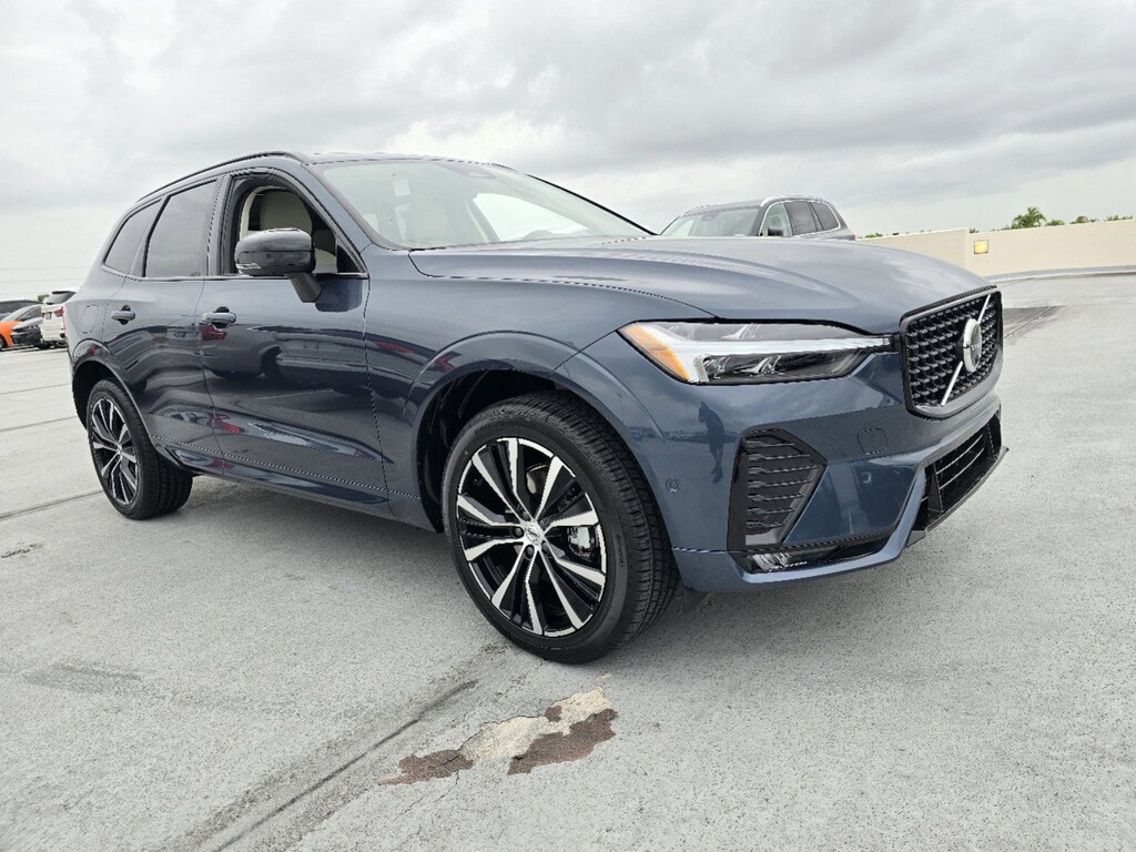 New 2025 Volvo XC60 For Sale at Gunther Volvo Cars Coconut Creek VIN YV4M12RC4S1000424