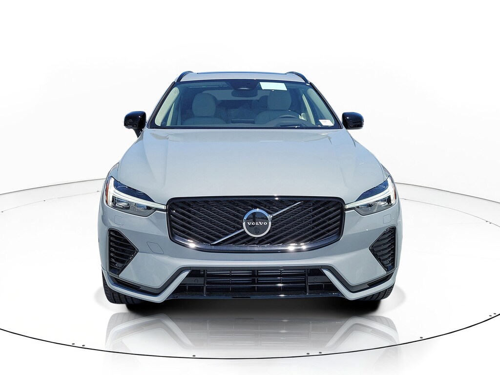 New 2026 Volvo XC60 plug-in hybrid T8 Ultra SUV