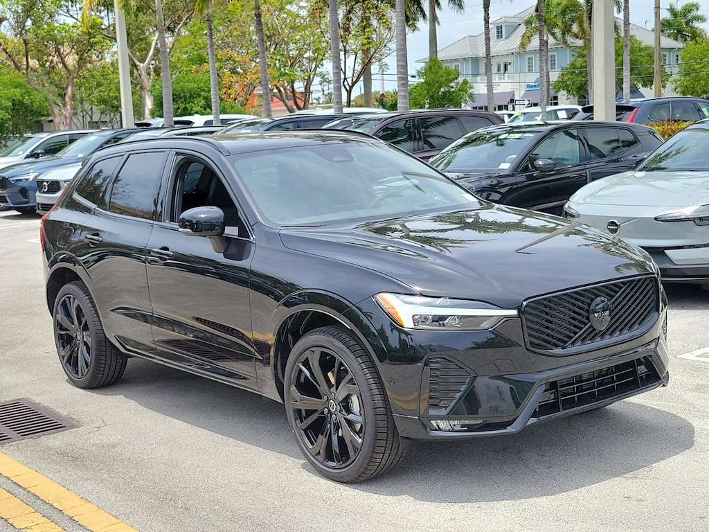 New 2026 Volvo XC60 B5 Ultra Black Edition SUV
