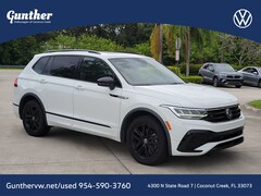 2022 Volkswagen Tiguan SE R-Line Black 2.0T SE R-Line Black FWD