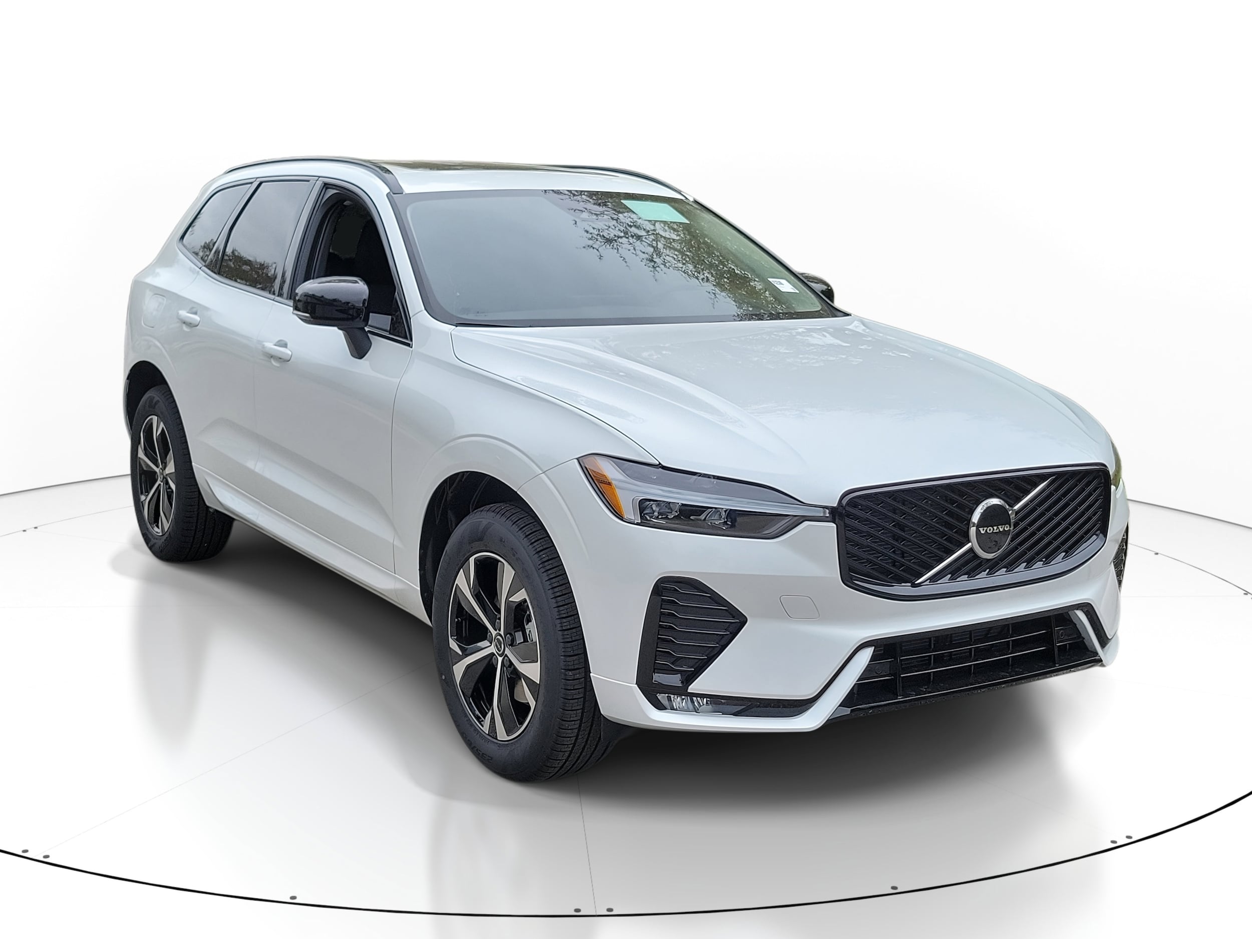 2026 Volvo XC60 B5 Core Dark AWD's photo