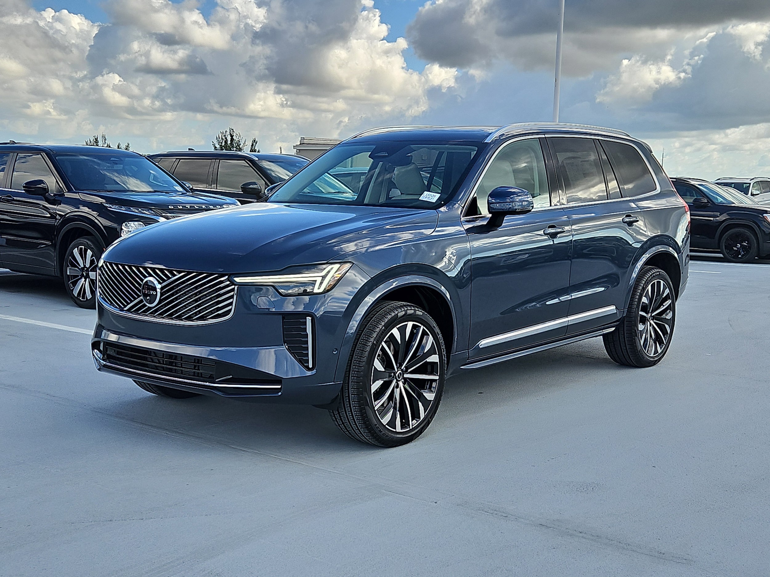 2026 Volvo XC90 Ultra's photo