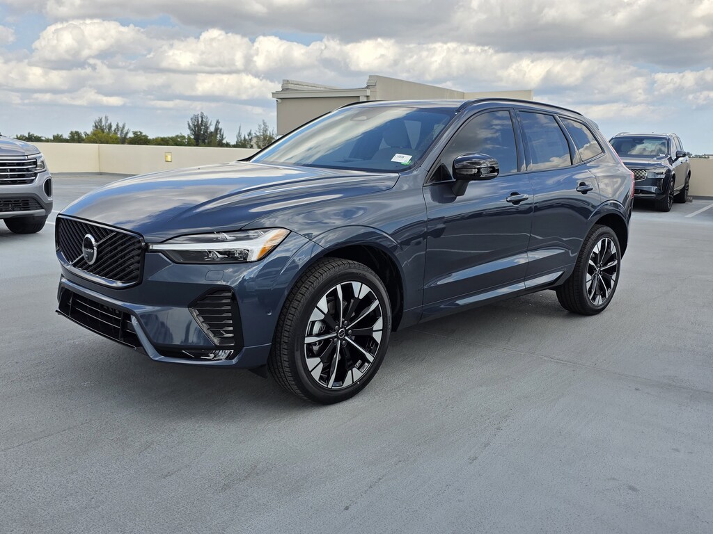 New 2026 Volvo XC60 B5 Plus SUV