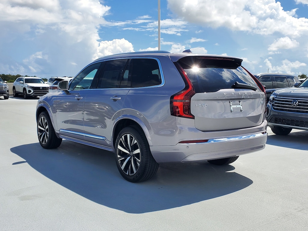 New 2026 Volvo XC90 B5 Core SUV