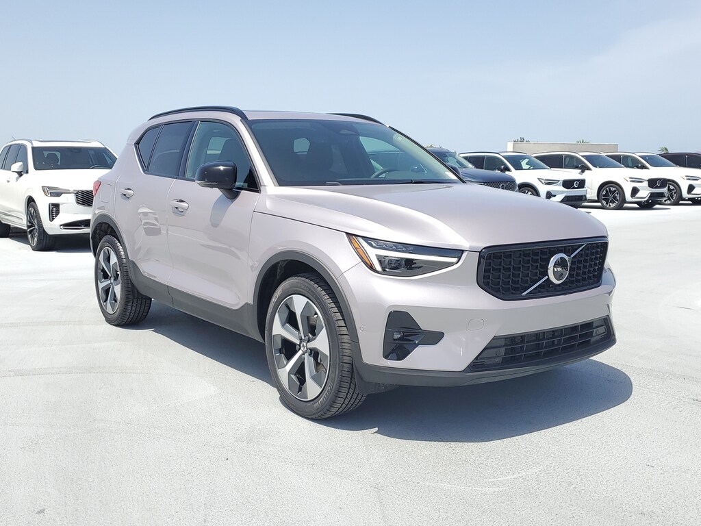 New 2026 Volvo XC40 B5 Plus SUV