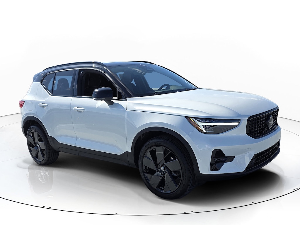 New 2026 Volvo XC40 B5 Ultra Black Edition SUV