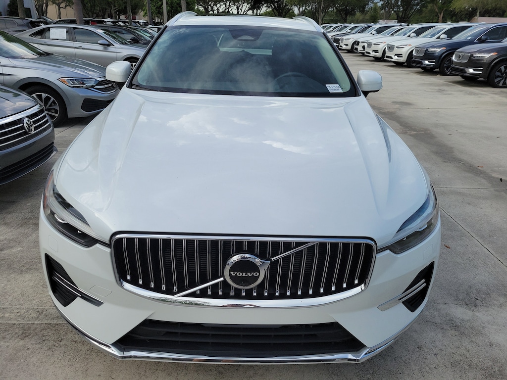 Certified 2023 Volvo XC60 Plus Bright Theme B5 FWD Plus Bright Theme