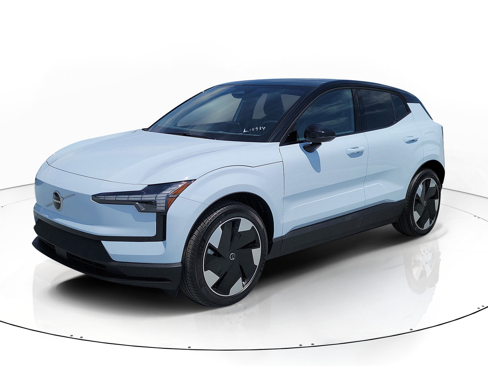 2026 Volvo EX30 Twin Motor Performance Plus's photo