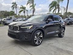 2025 Volvo XC40 B5 Plus Bright Theme AWD SUV