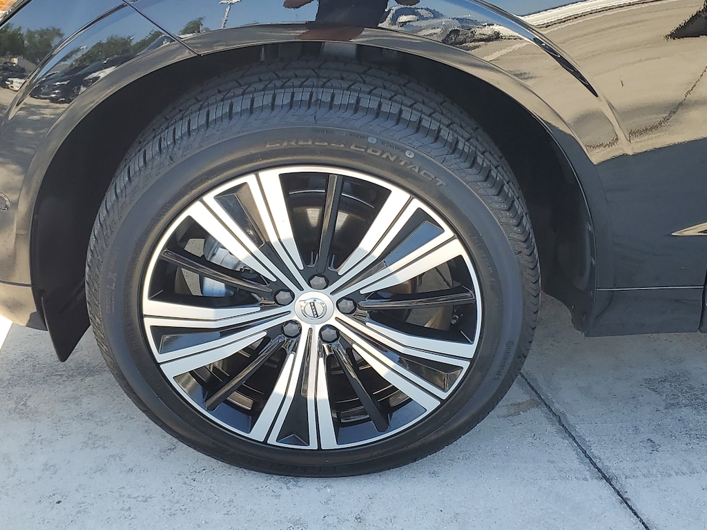 Certified 2023 Volvo XC60 Plus Bright Theme B5 FWD Plus Bright Theme