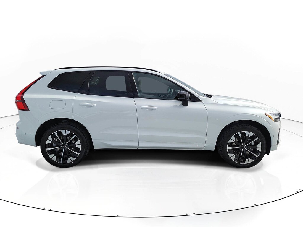 New 2026 Volvo XC60 B5 Plus SUV