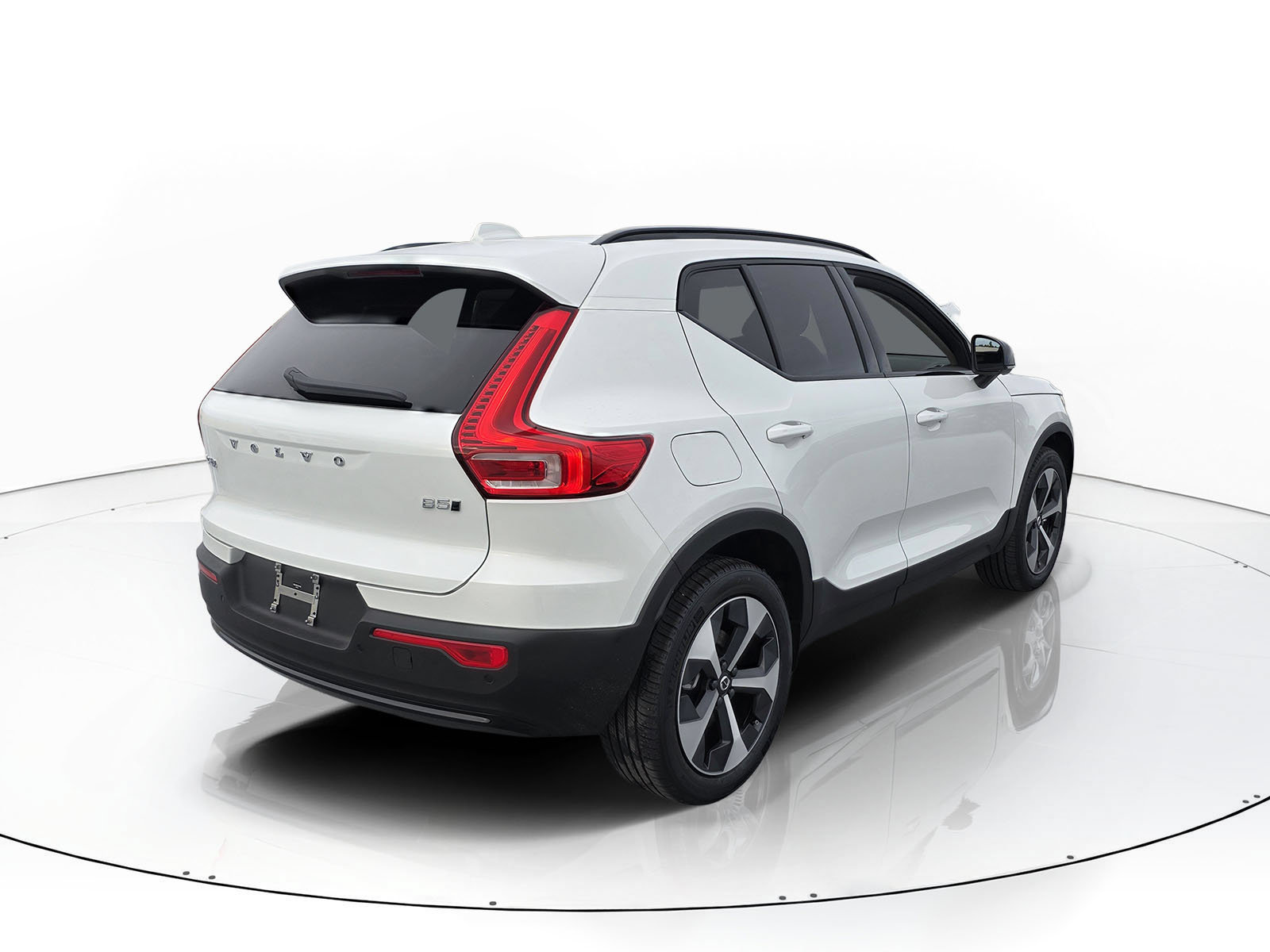 New 2026 Volvo XC40 B5 Plus SUV