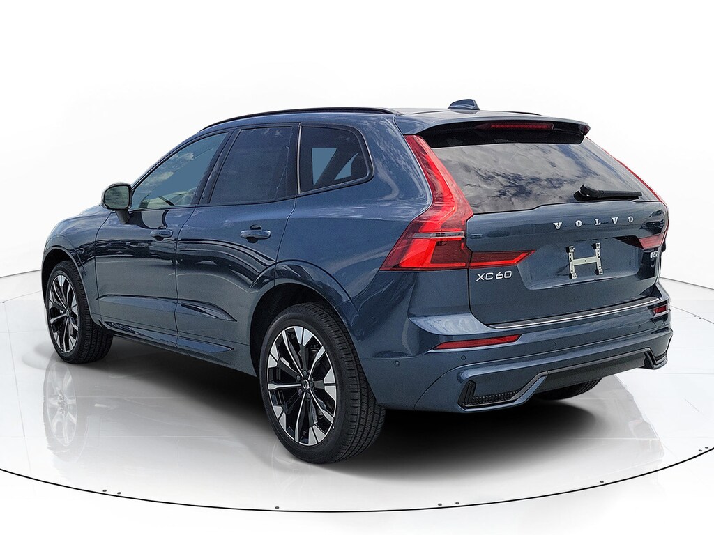 New 2026 Volvo XC60 B5 Plus SUV