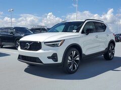 2026 Volvo XC40 B4 Plus FWD SUV