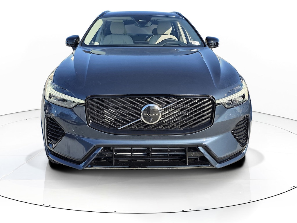 New 2026 Volvo XC60 plug-in hybrid T8 Ultra SUV