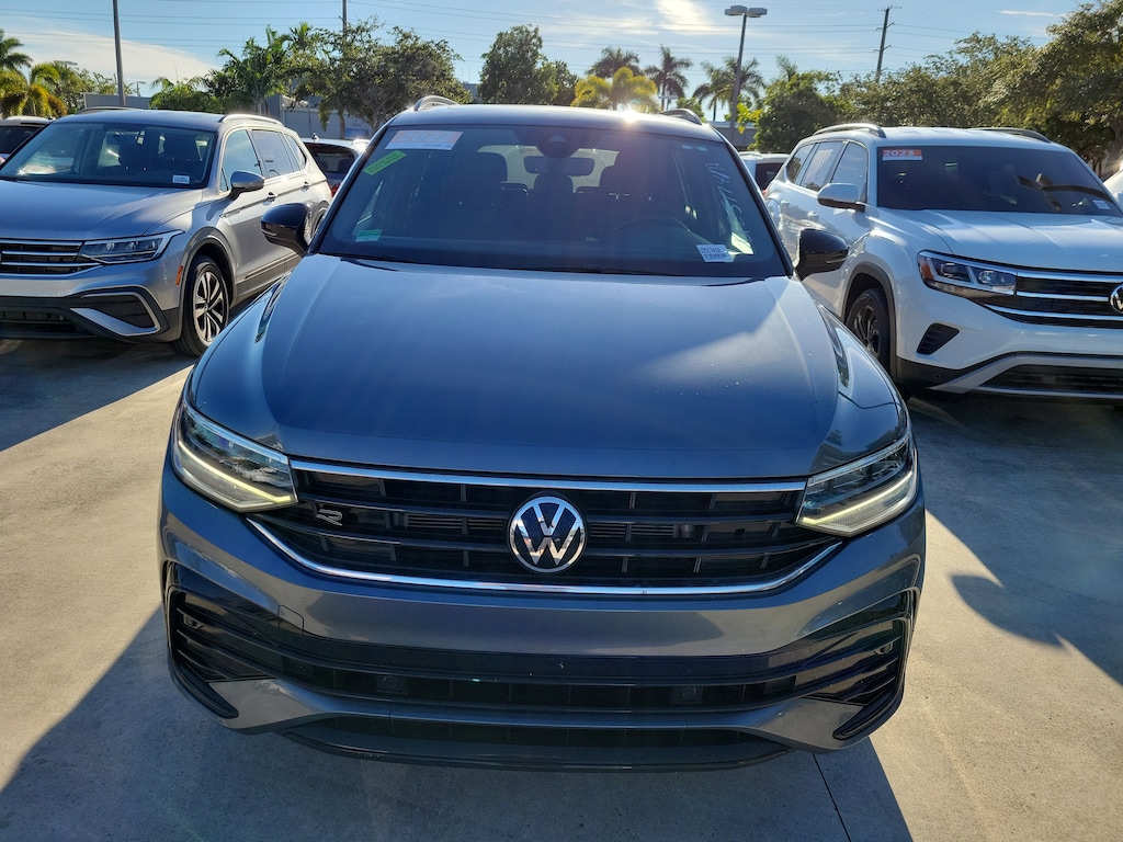 Used 2022 Volkswagen Tiguan SE R-Line Black 2.0T SE R-Line Black FWD