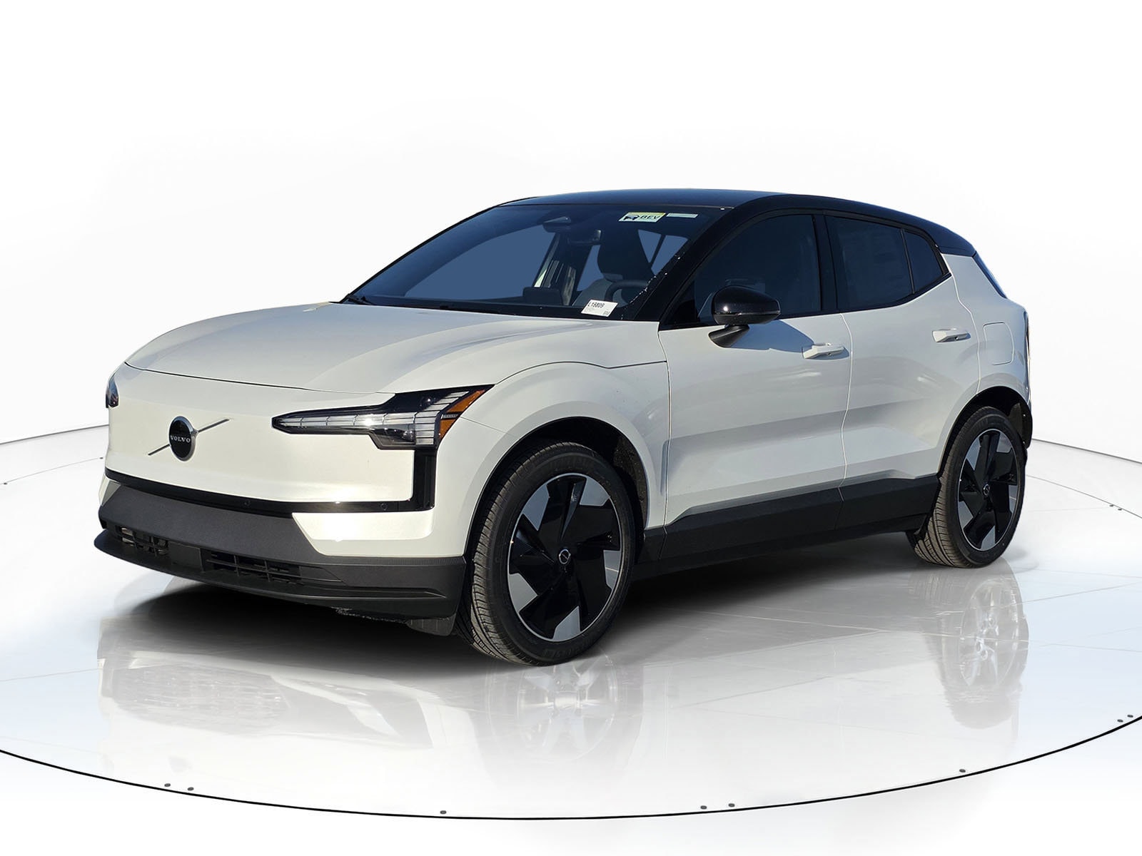 2026 Volvo EX30 Twin Motor Performance Plus's photo