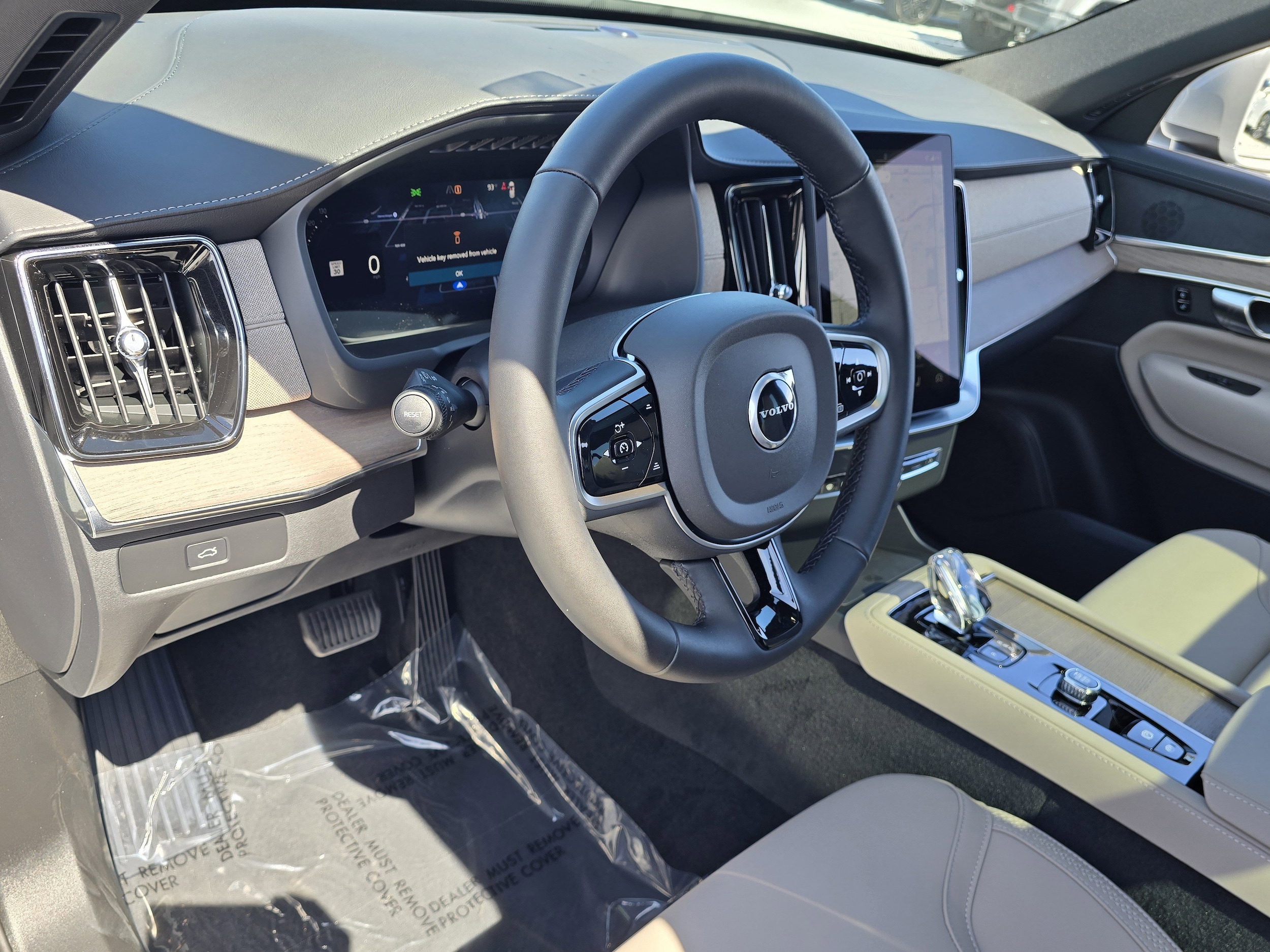 2026 Volvo XC90 Core - Photo 14