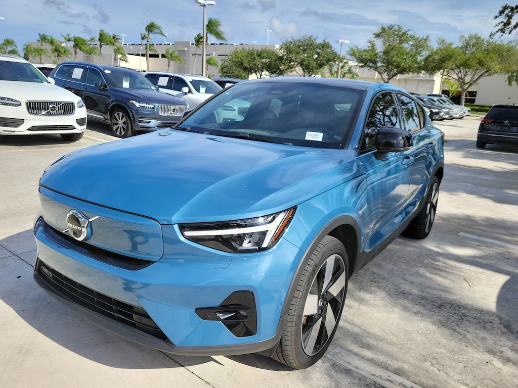 Certified 2023 Volvo C40 Recharge Pure Electric Ultimate Twin eAWD Ultimate