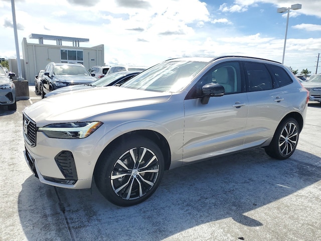 2025 Volvo XC60 B5 Plus AWD SUV