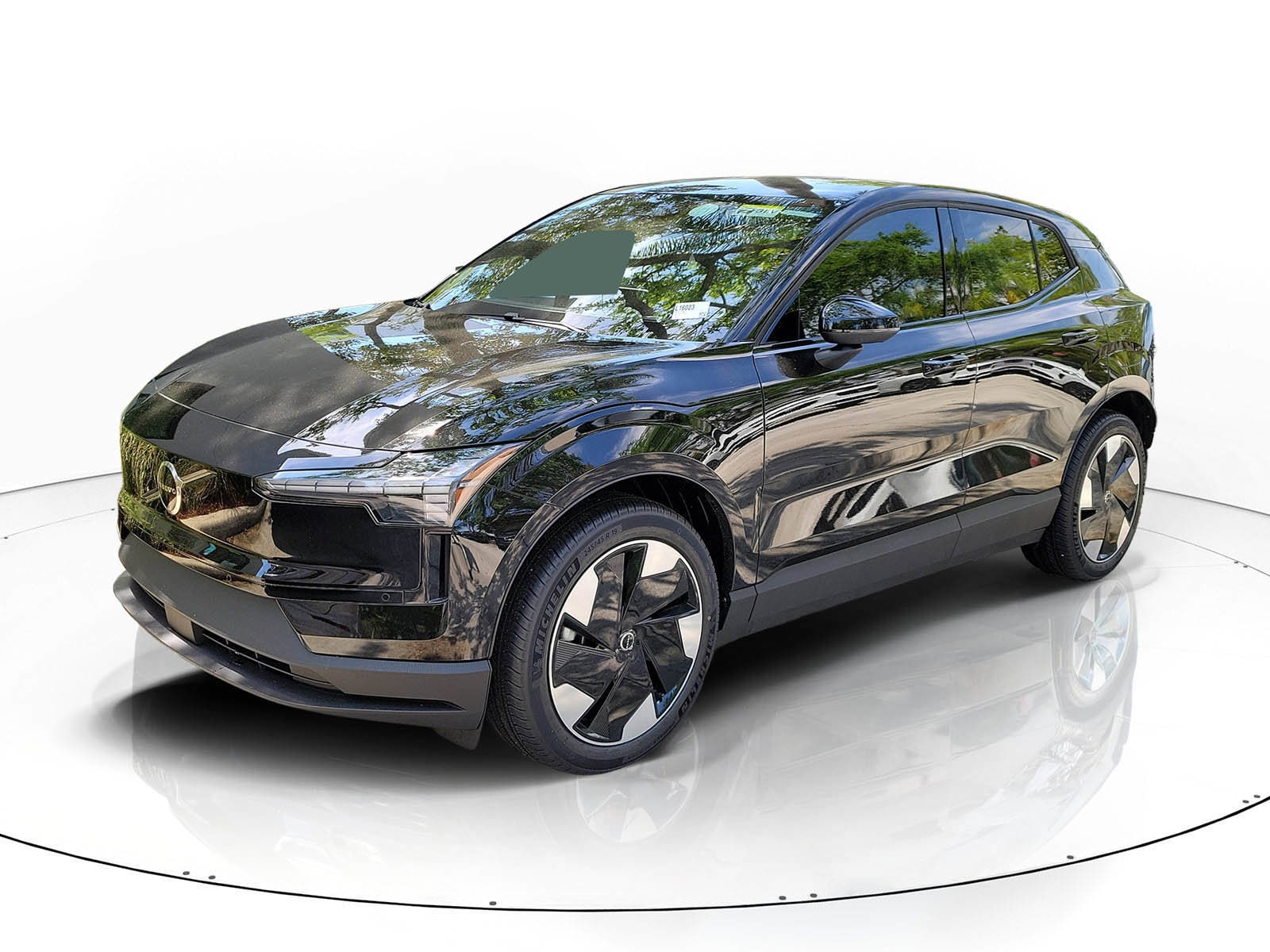 2026 Volvo EX30 Single Motor Plus's photo