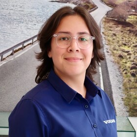 Staff member Eliana Vega from 02388e7ff541