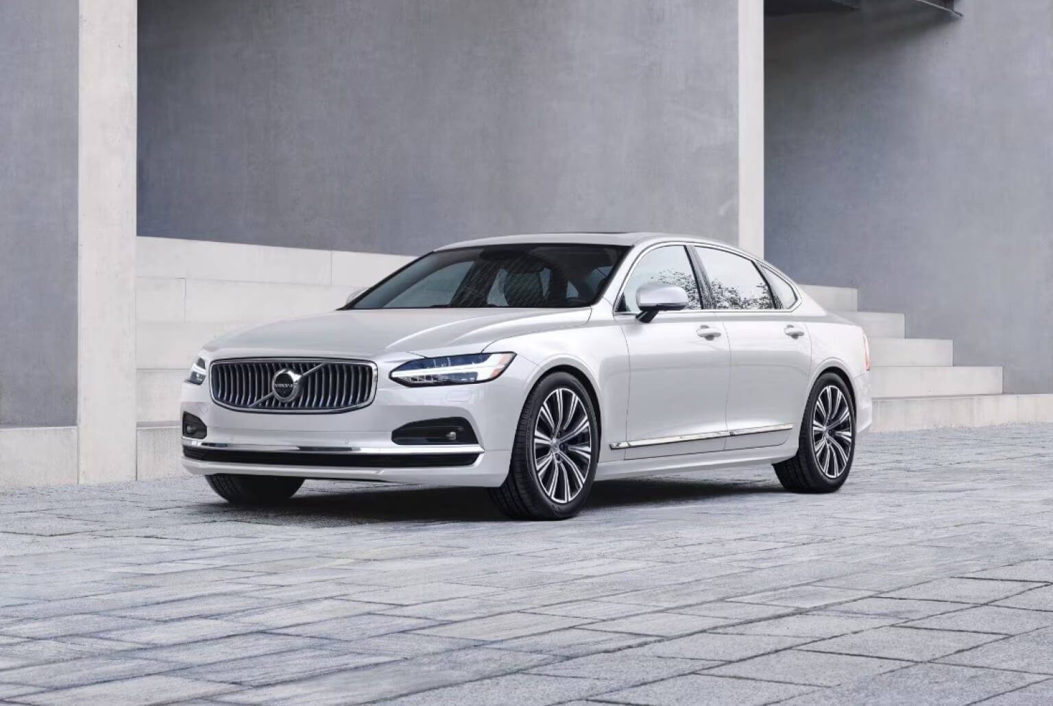 Volvo S90 Exterior