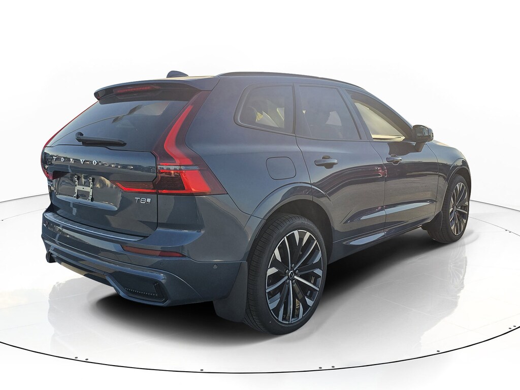 New 2026 Volvo XC60 plug-in hybrid T8 Ultra SUV
