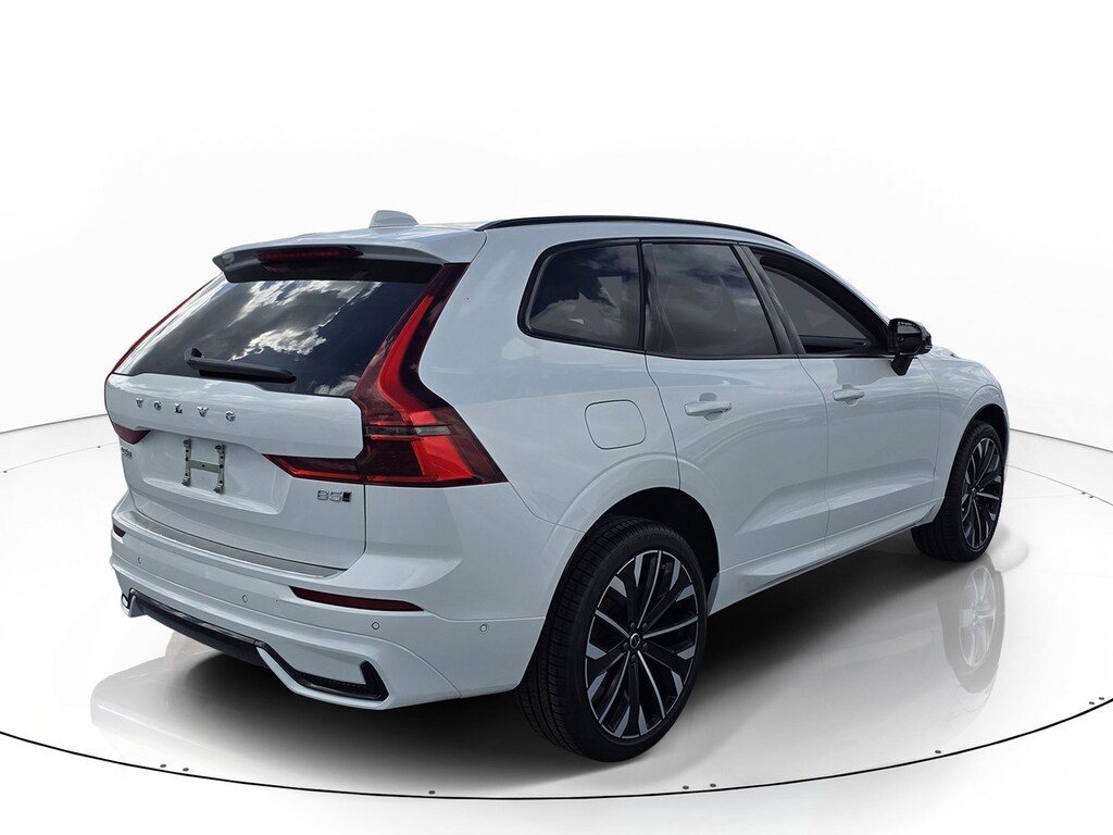 New 2026 Volvo XC60 B5 Ultra SUV