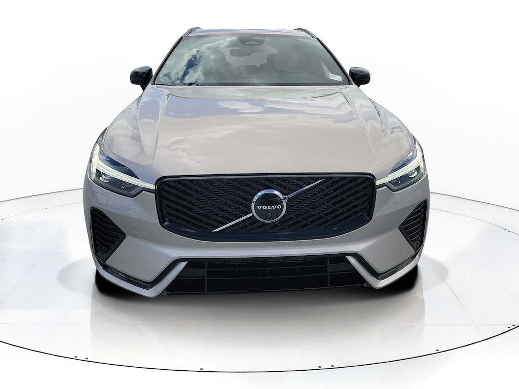 New 2026 Volvo XC60 B5 Plus SUV