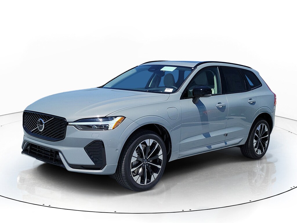 New 2026 Volvo XC60 plug-in hybrid T8 Ultra SUV