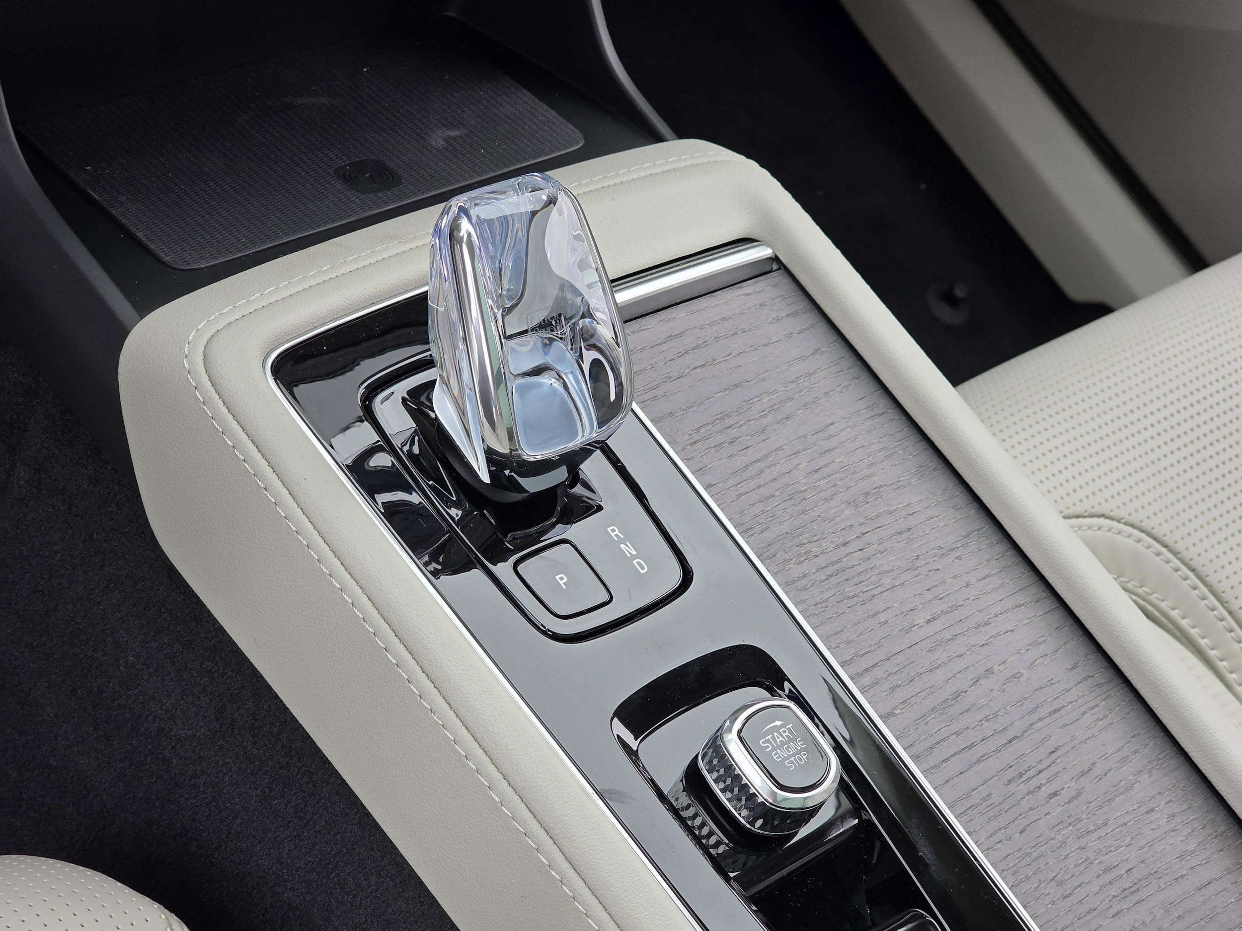 2026 Volvo XC90 Ultra - Photo 12