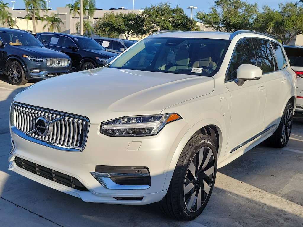 Used 2023 Volvo XC90 Recharge Plug-In Hybrid Ultimate Bright Theme T8 eAWD PHEV Ultimate Bright Theme 7P