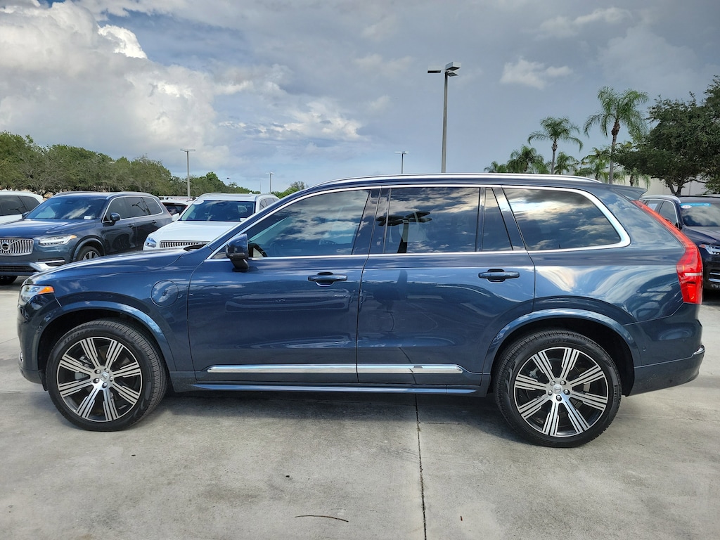 Used 2025 Volvo XC90 Plug-In Hybrid Plus w/ Captains Chairs T8 AWD Plus 6-Seater