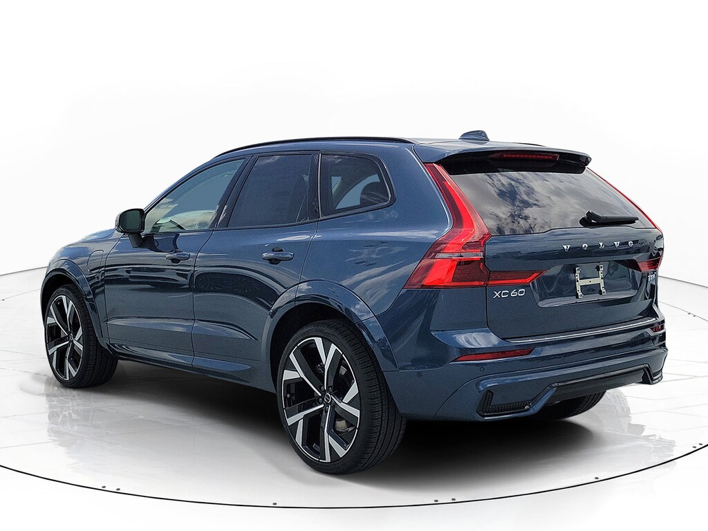 New 2026 Volvo XC60 plug-in hybrid T8 Ultra SUV