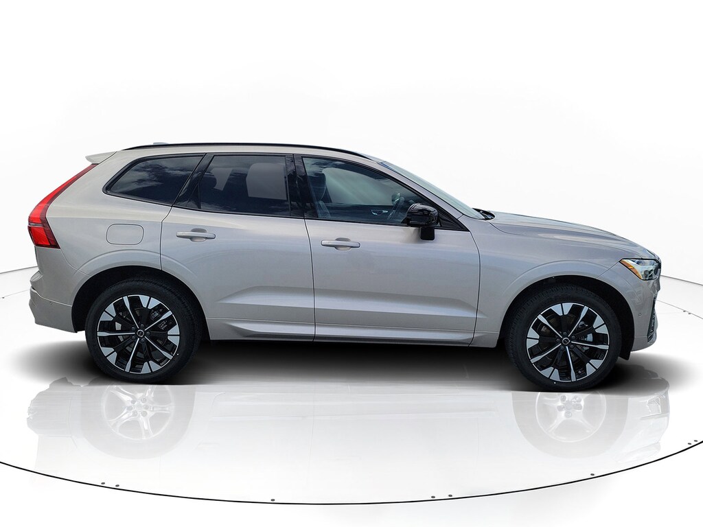New 2026 Volvo XC60 B5 Plus SUV