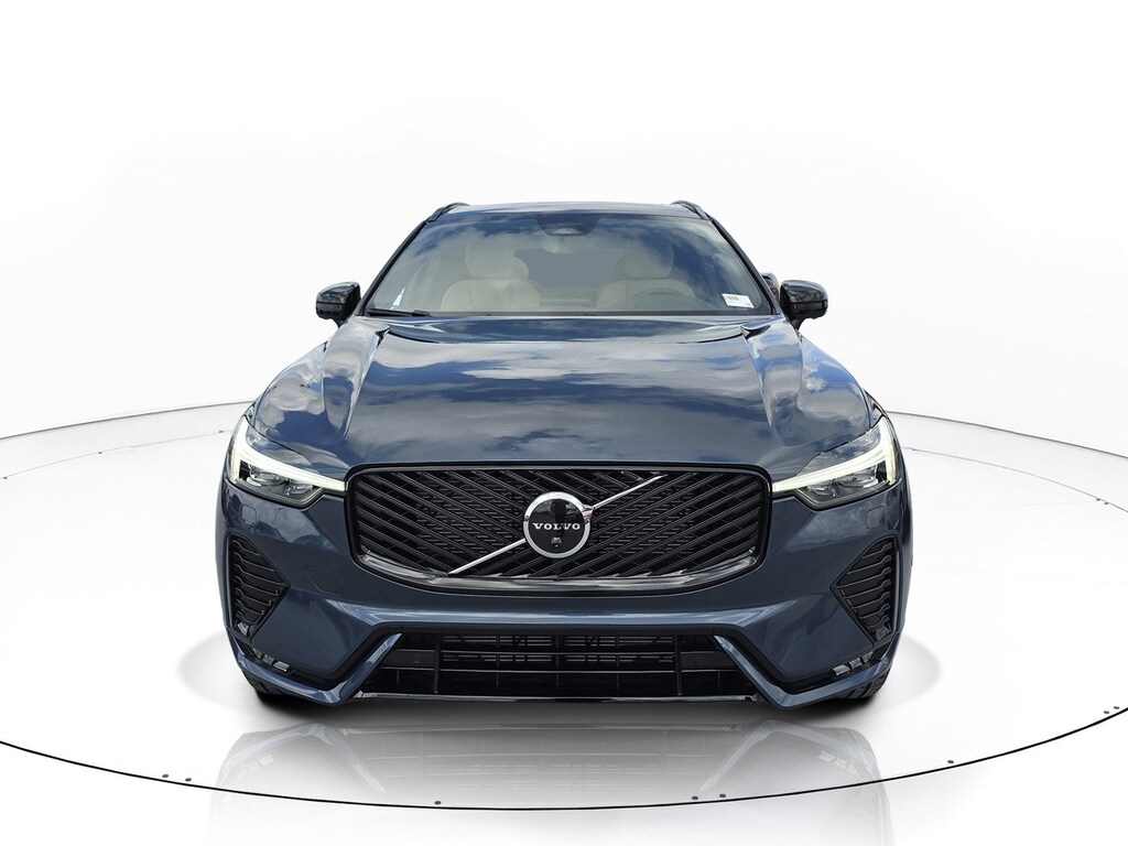 New 2026 Volvo XC60 B5 Plus SUV