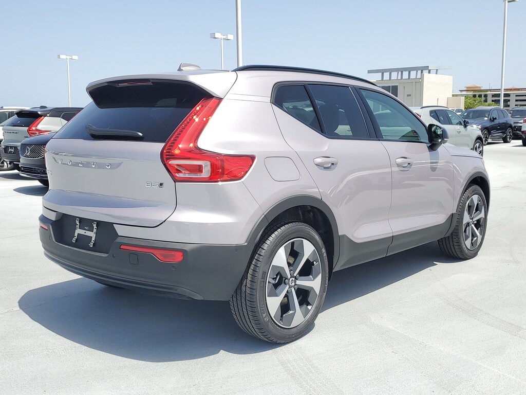New 2026 Volvo XC40 B5 Plus SUV
