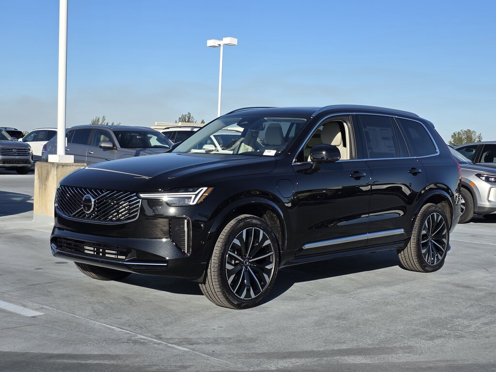 New 2026 Volvo XC90 plug-in hybrid T8 Ultra 7-Seater SUV