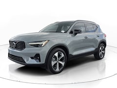 2026 Volvo XC40 B5 Plus AWD SUV