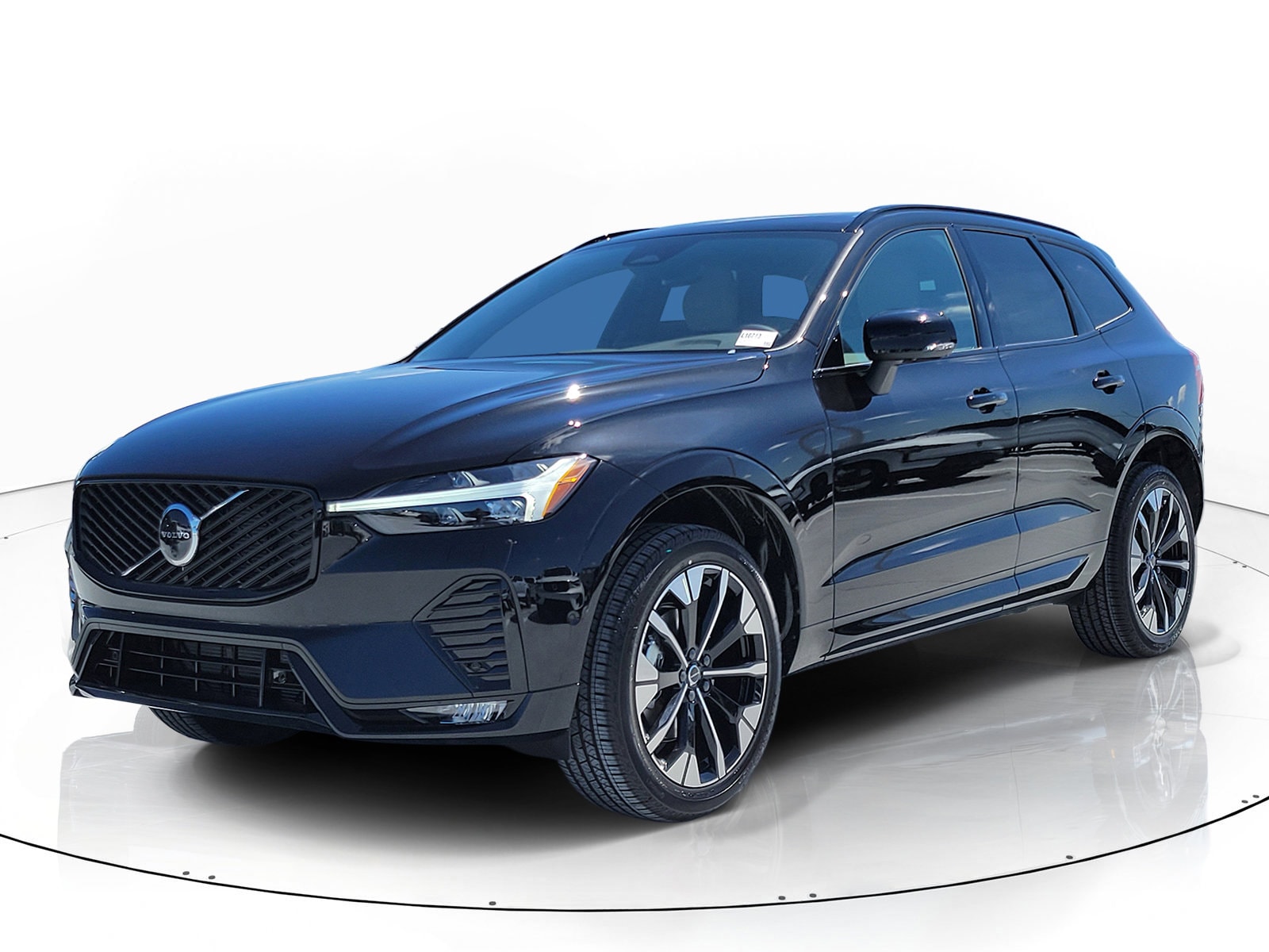 2026 Volvo XC60 B5 Plus Dark AWD's photo
