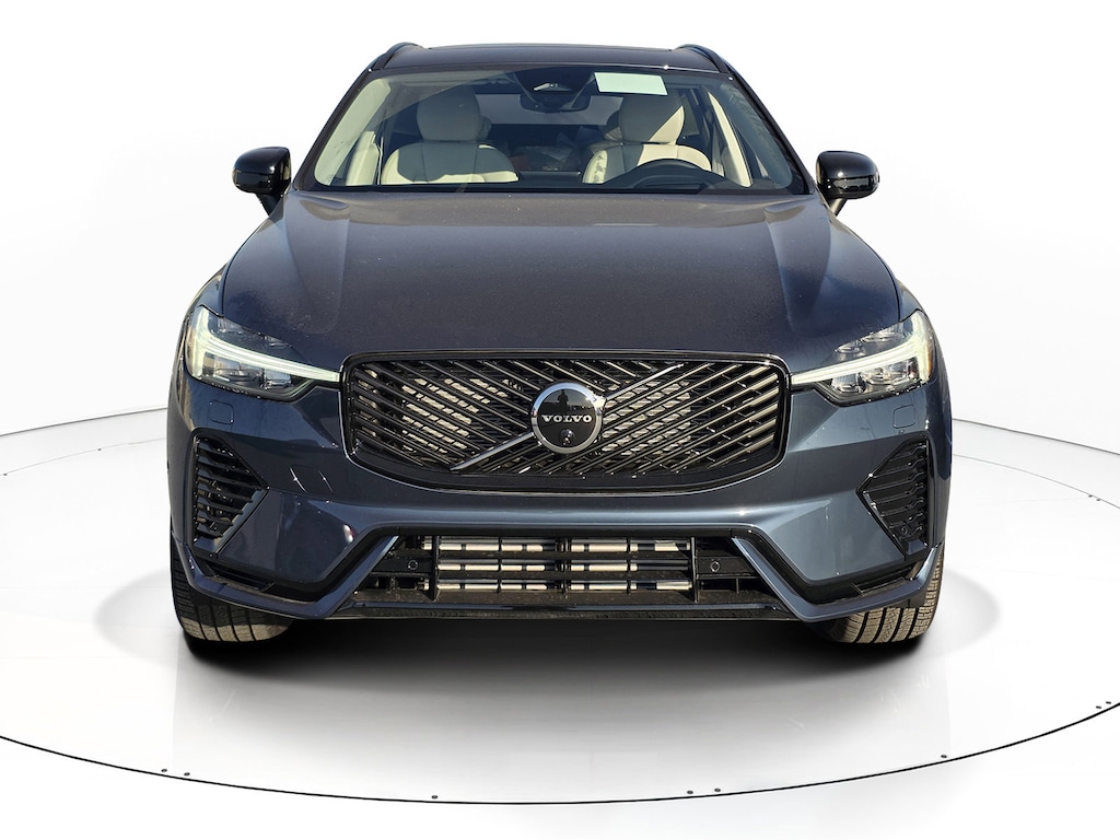New 2026 Volvo XC60 plug-in hybrid T8 Ultra SUV