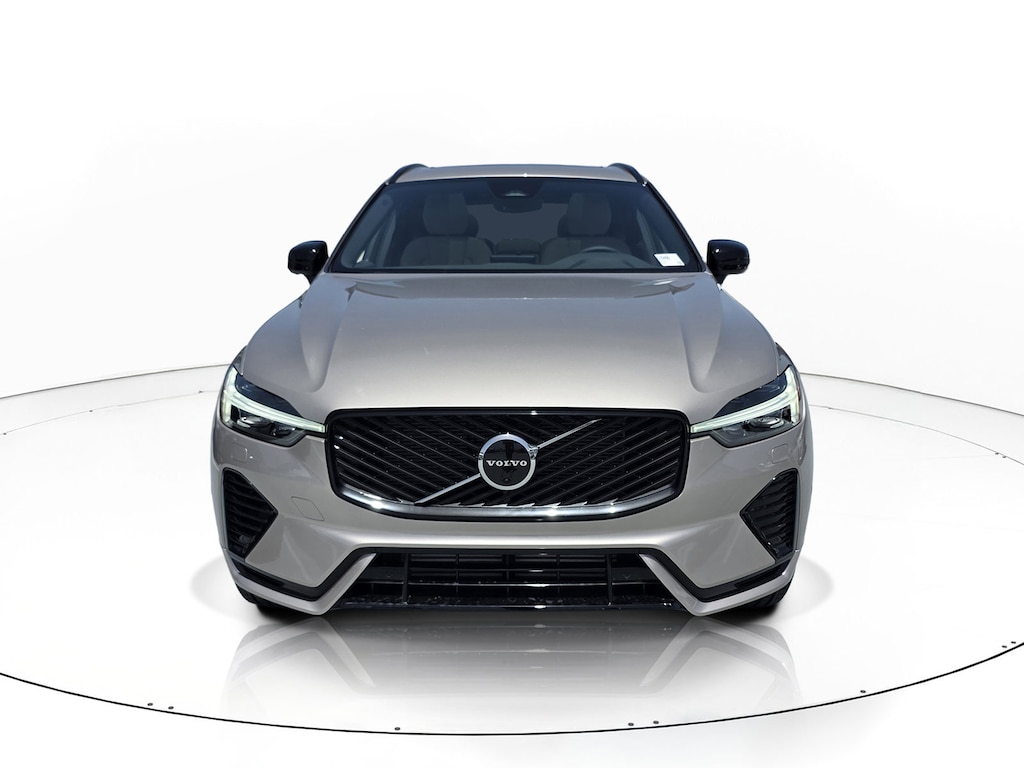 New 2026 Volvo XC60 plug-in hybrid T8 Plus SUV