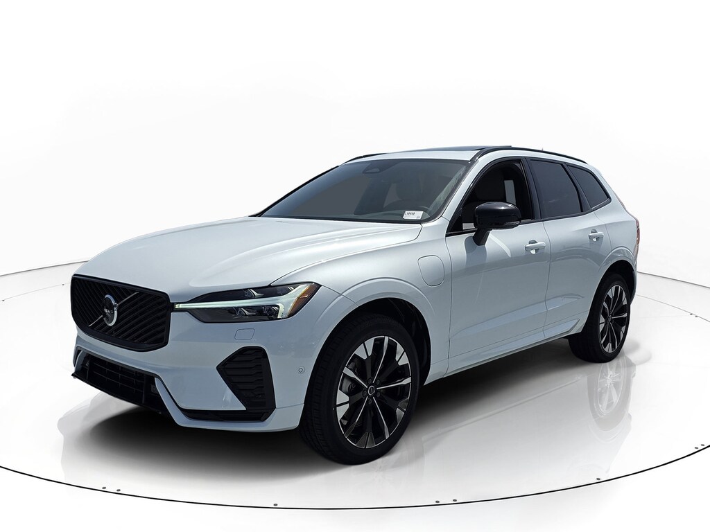 New 2026 Volvo XC60 plug-in hybrid T8 Plus SUV