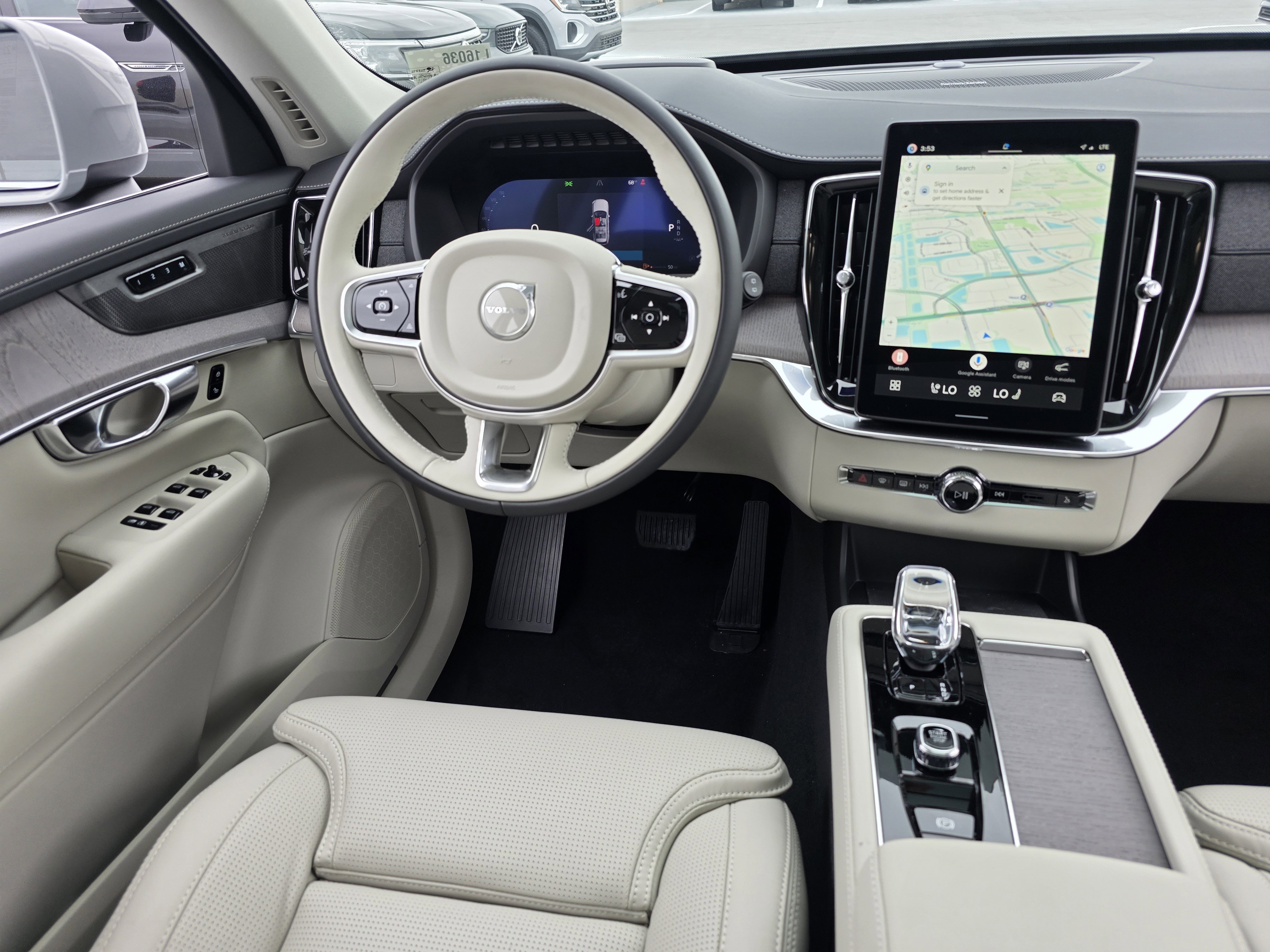 2026 Volvo XC90 Ultra - Photo 8