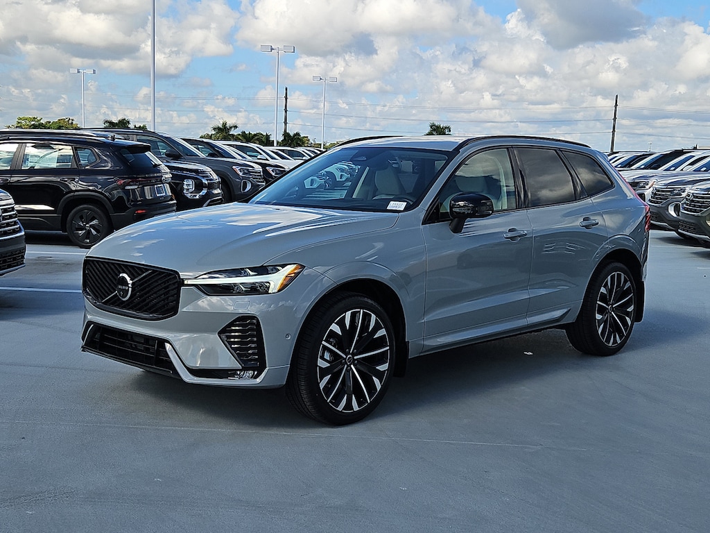 New 2026 Volvo XC60 B5 Ultra SUV