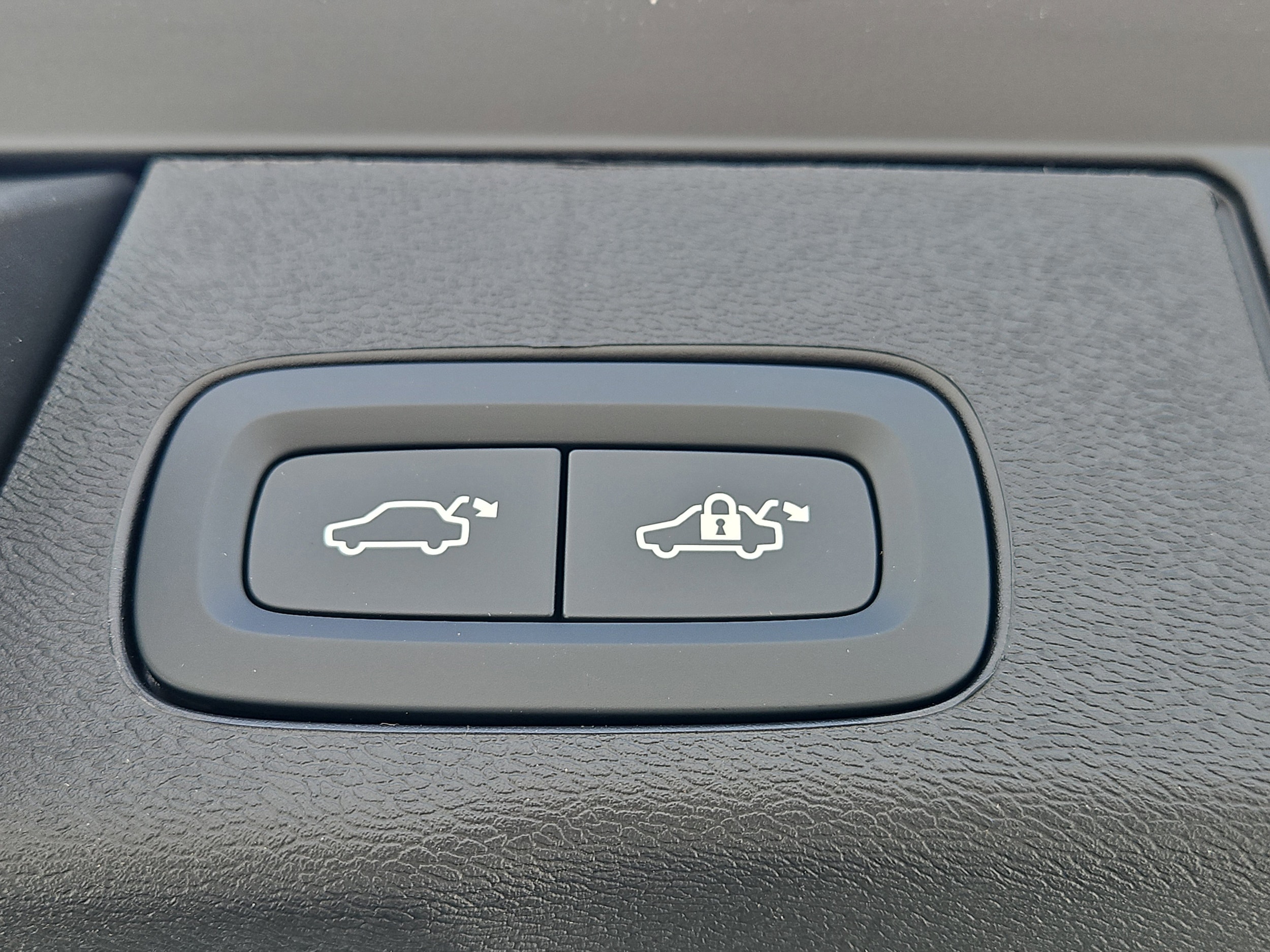 2026 Volvo XC60 Ultra - Photo 8