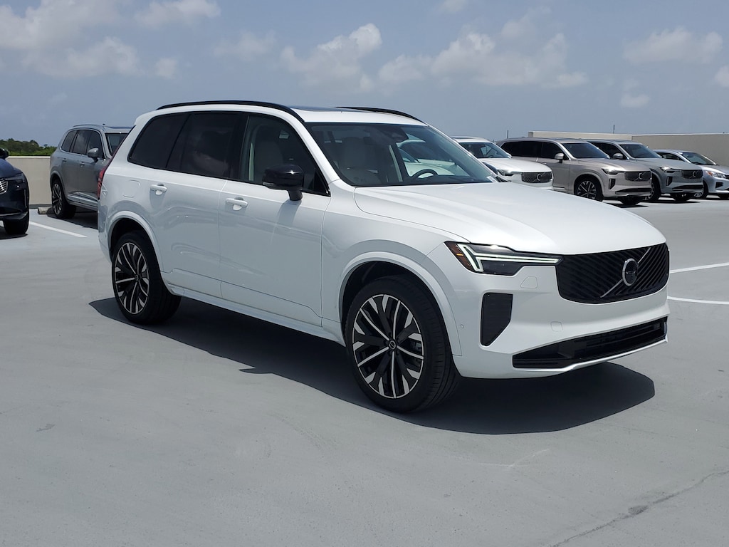 New 2026 Volvo XC90 plug-in hybrid T8 Ultra Dark Theme 7-Seater SUV