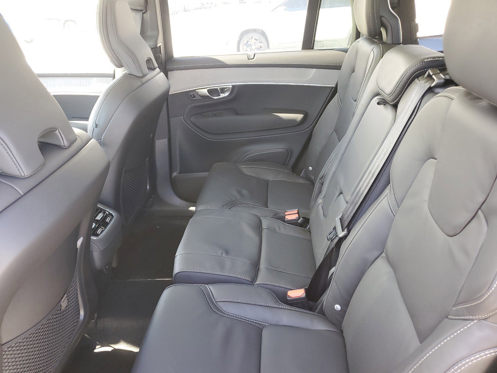 2025 Volvo XC90 Ultra - Photo 13